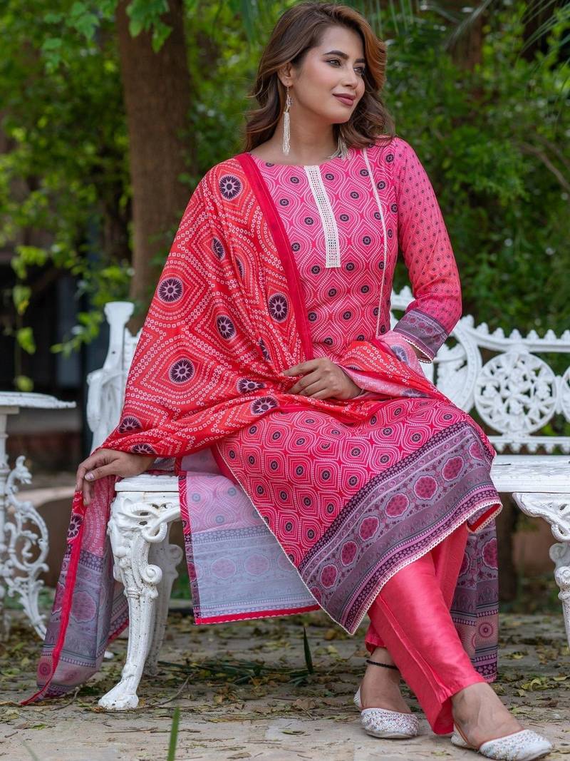 Women Ethnic Motifs Printed Regular Kurta with Trousers & With Dupatta