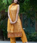 Women Ethnic Motifs Regular Kurta with Trousers & With Dupatta