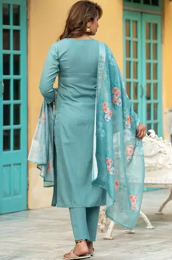 Women Floral Embroidered Regular Thread Work Kurta with Trousers & With Dupatta