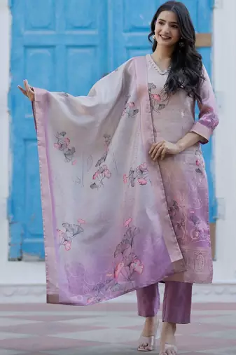 Women Floral Printed Regular Chanderi Silk Kurta with Trousers & With Dupatta