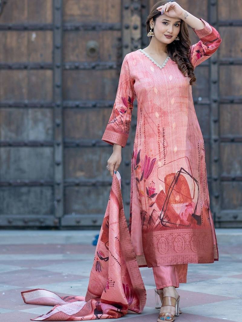 Women Floral Printed Regular Beads and Stones Chanderi Silk Kurta with Trousers & With Dupatta