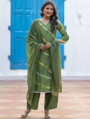 Women Dyed Regular Kurta with Palazzos & With Dupatta 1