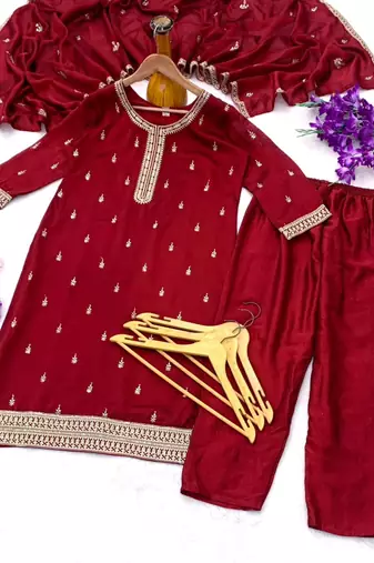 Red silk blend embroidered kurta set