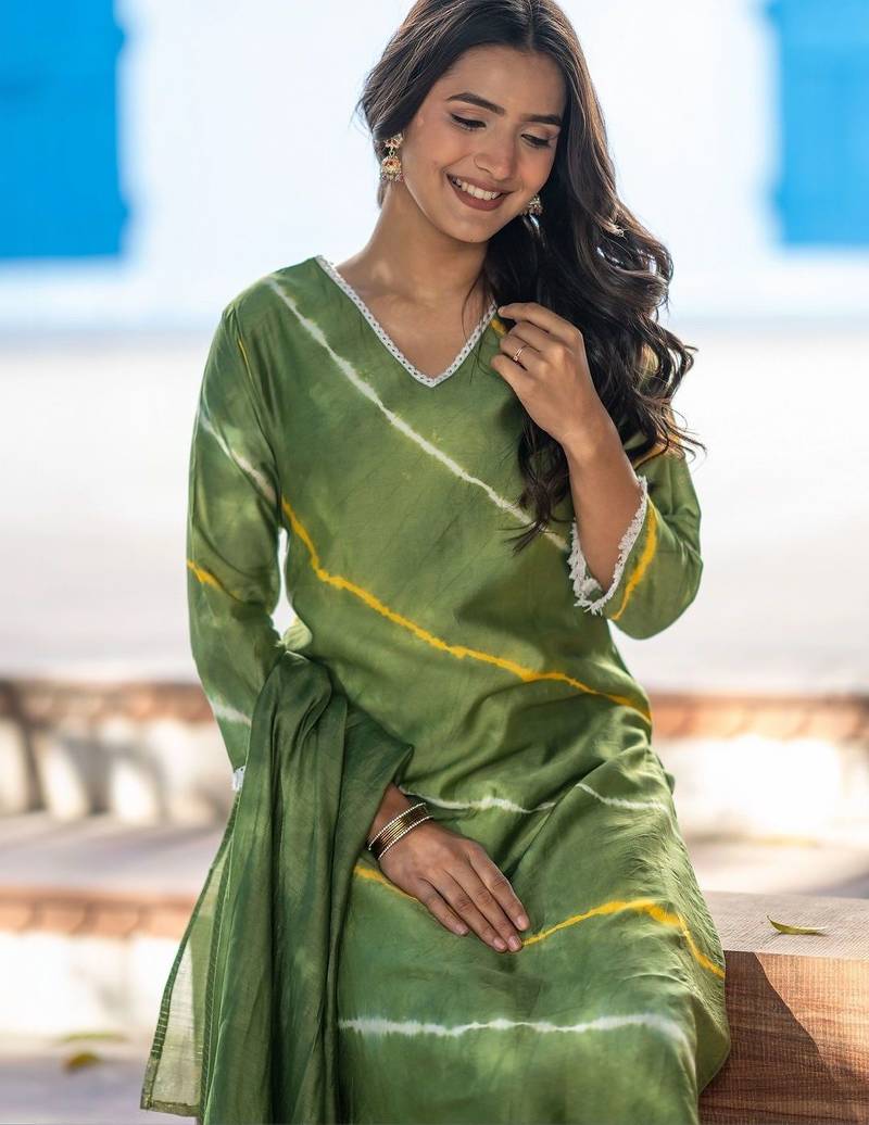 Women Dyed Regular Kurta with Palazzos & With Dupatta