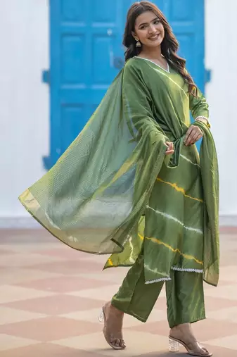 Women Dyed Regular Kurta with Palazzos & With Dupatta