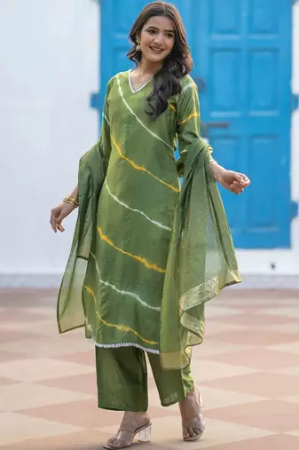 Women Dyed Regular Kurta with Palazzos & With Dupatta