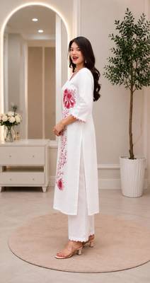 White rayon embroidered kurta set 4