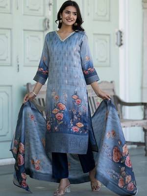Women Floral Printed Regular Chanderi Silk Kurta with Trousers & With Dupatta 1