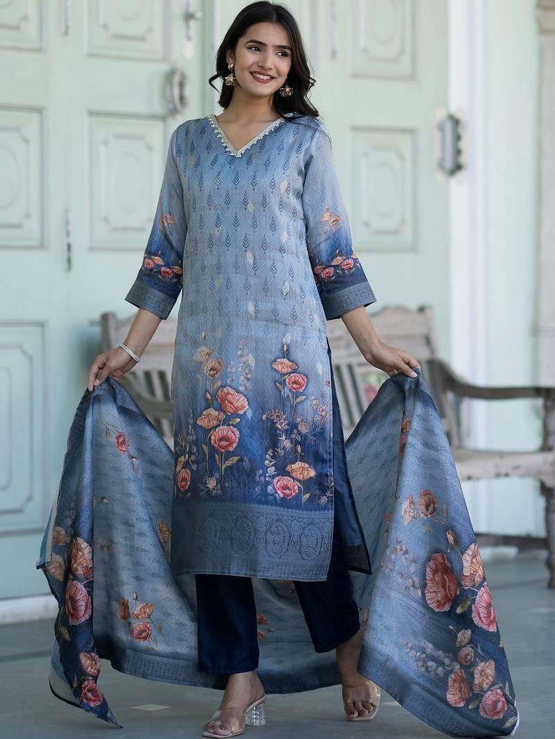 Women Floral Printed Regular Chanderi Silk Kurta with Trousers & With Dupatta
