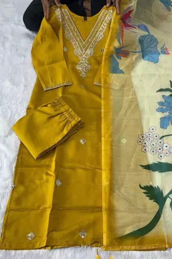 Yellow silk blend printed kurta set