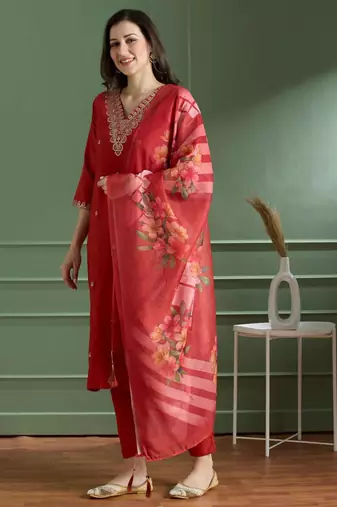Red rayon embroidered kurta set