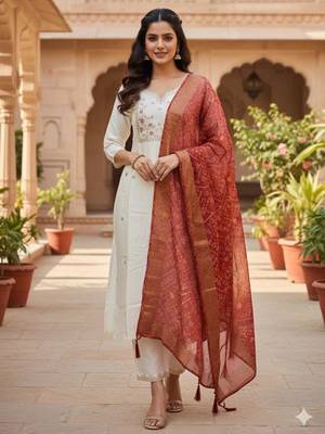 White silk blend embroidered kurta set 2