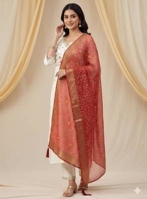 White silk blend embroidered kurta set 4