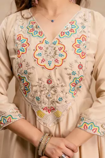 Beige chanderi embroidered kurta set