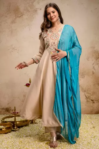 Beige chanderi embroidered kurta set
