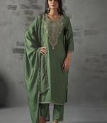 Green silk blend embroidered kurta set