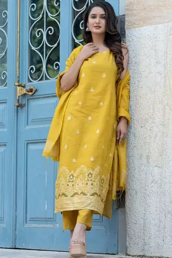 Women Ethnic Motifs Embroidered Regular Kurta with Trousers & With Dupatta