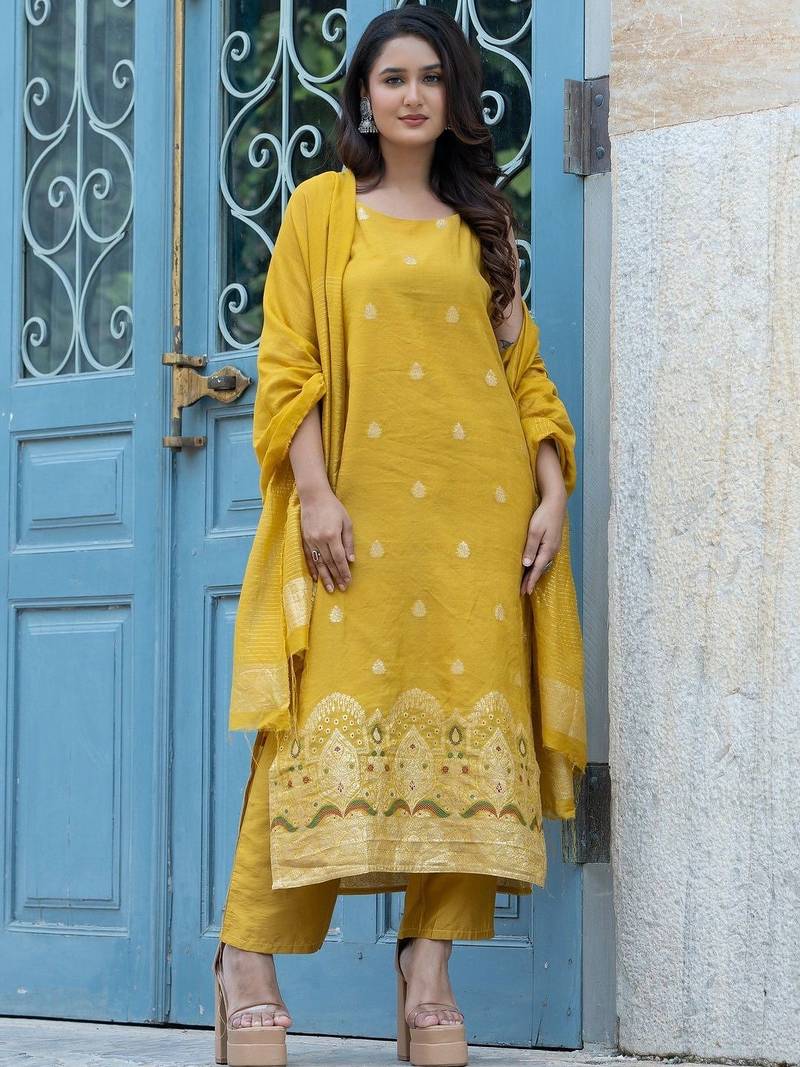 Women Ethnic Motifs Embroidered Regular Kurta with Trousers & With Dupatta