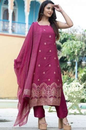 Women Ethnic Motifs Embroidered Regular Kurta with Trousers & With Dupatta