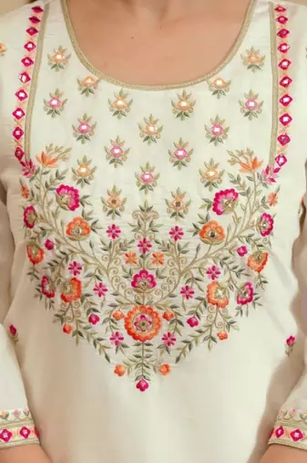 White chanderi embroidered kurta set