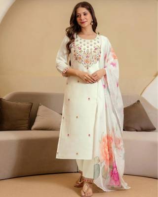 White chanderi embroidered kurta set 3