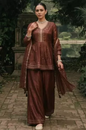 Brown silk blend embroidered kurta set