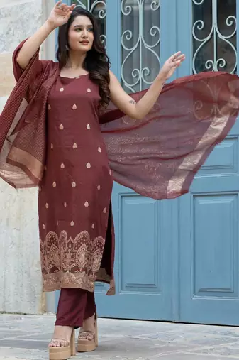 Women Ethnic Motifs Embroidered Regular Kurta with Trousers & With Dupatta