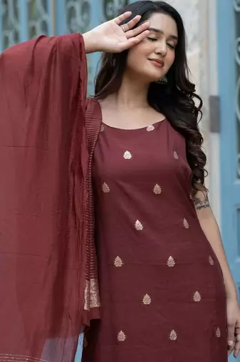 Women Ethnic Motifs Embroidered Regular Kurta with Trousers & With Dupatta