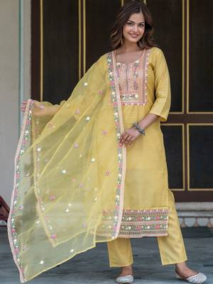 Women Floral Embroidered Regular Thread Work Chanderi Silk Kurta with Trousers & With Dupatta 1