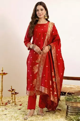 Red art silk jacquard kurta set
