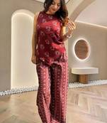 Women Floral Printed Regular Top with Palazzos