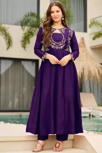 Purple silk blend embroidered kurta set