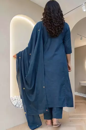 Women Ethnic Motifs Embroidered Regular Thread Work Kurta with Trousers & With Dupatta