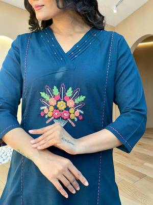 Women Ethnic Motifs Embroidered Regular Thread Work Kurta with Trousers & With Dupatta 6