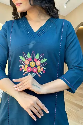 Women Ethnic Motifs Embroidered Regular Thread Work Kurta with Trousers & With Dupatta
