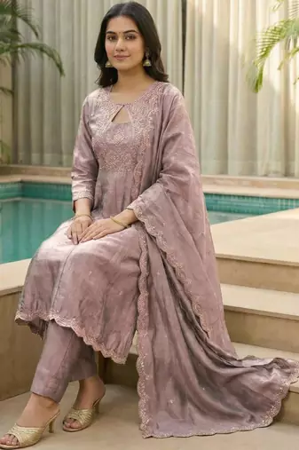 Lavender silk blend embroidered kurta set