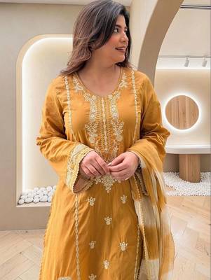 Women Ethnic Motifs Embroidered Regular Thread Work Kurta with Palazzos & With Dupatta 3