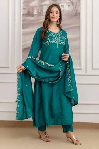 Teal-green silk blend embroidered kurta set