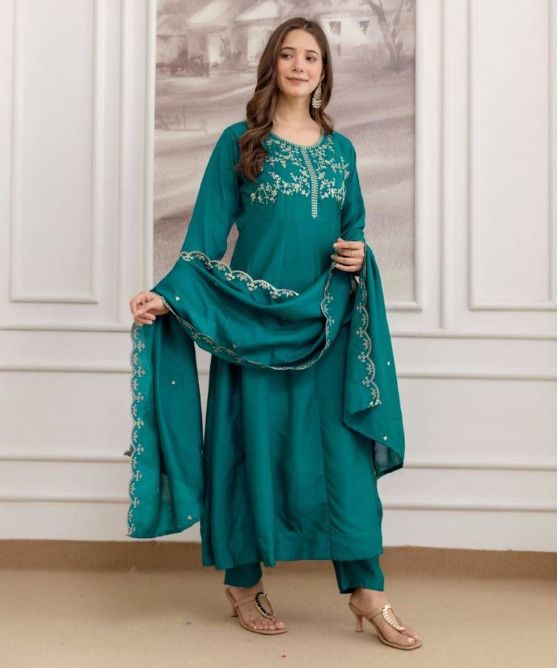 Teal-green silk blend embroidered kurta set