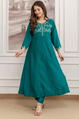 Teal-green silk blend embroidered kurta set