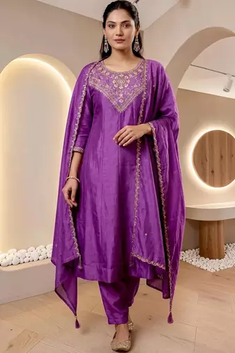 Women Ethnic Motifs Embroidered Regular Thread Work Kurta with Trousers & With Dupatta