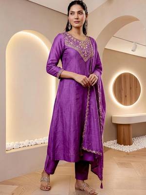 Women Ethnic Motifs Embroidered Regular Thread Work Kurta with Trousers & With Dupatta 3
