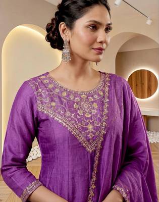 Women Ethnic Motifs Embroidered Regular Thread Work Kurta with Trousers & With Dupatta 6