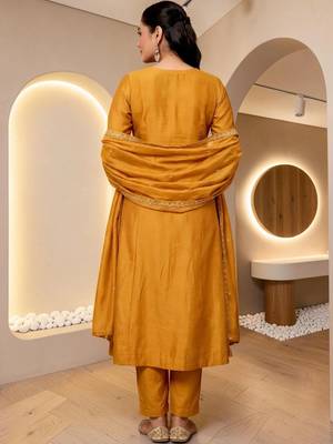 Women Ethnic Motifs Embroidered Regular Thread Work Kurta with Trousers & With Dupatta 4