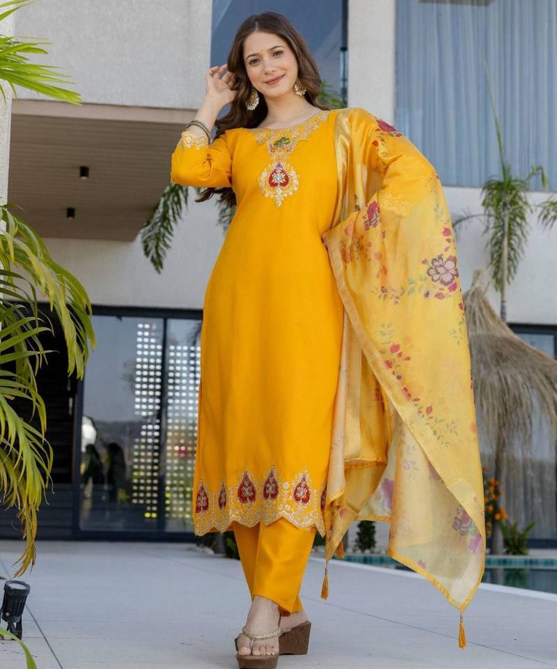 Yellow chanderi embroidered kurta set