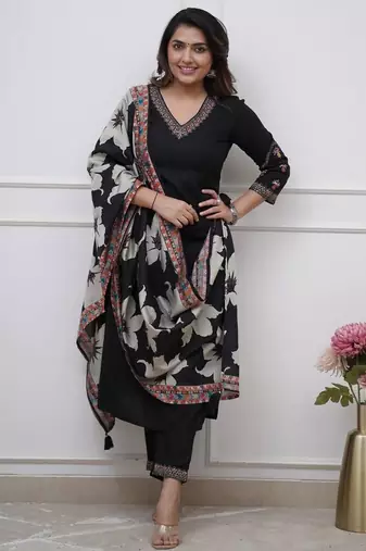 Black silk blend embroidered kurta set