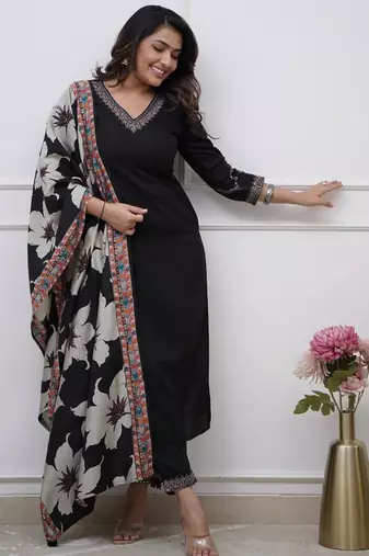 Black silk blend embroidered kurta set