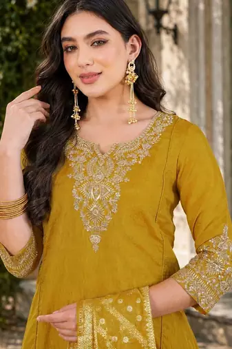 Women Ethnic Motifs Embroidered Regular Thread Work Kurta with Palazzos & With Dupatta