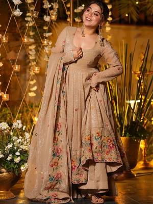 Women Floral Embroidered Empire Thread Work Kurta with Palazzos & With Dupatta 3