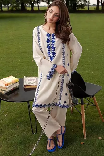 Women Ethnic Motifs Embroidered Regular Thread Work Chanderi Silk Kurta with Trousers